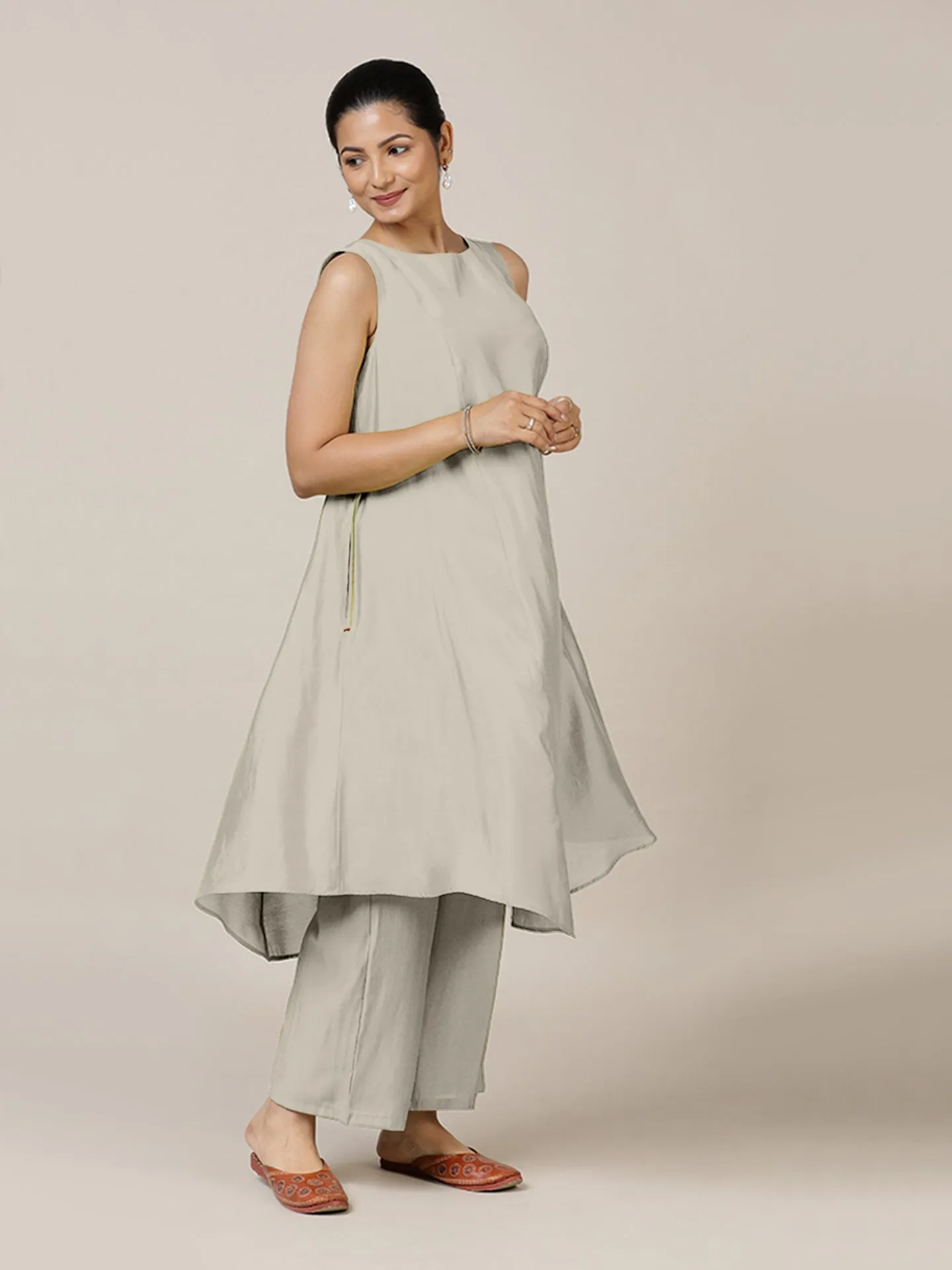 Anoki x Rozaana | A Line Kurta in Oyster Grey with Thread Work | Coords or Only Kurta