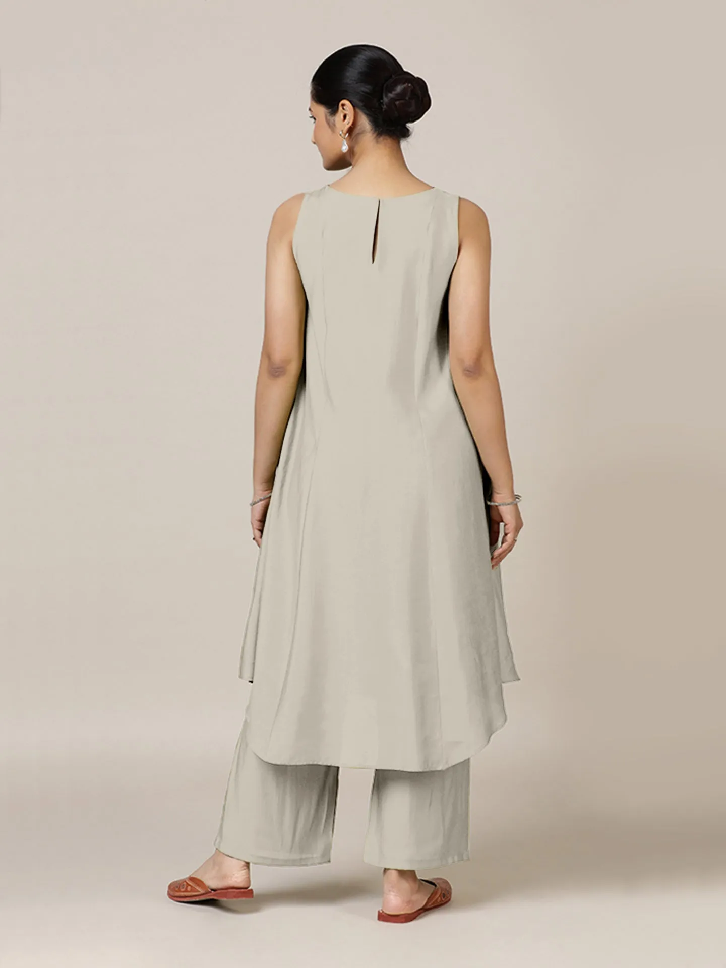 Anoki x Rozaana | A Line Kurta in Oyster Grey with Thread Work | Coords or Only Kurta