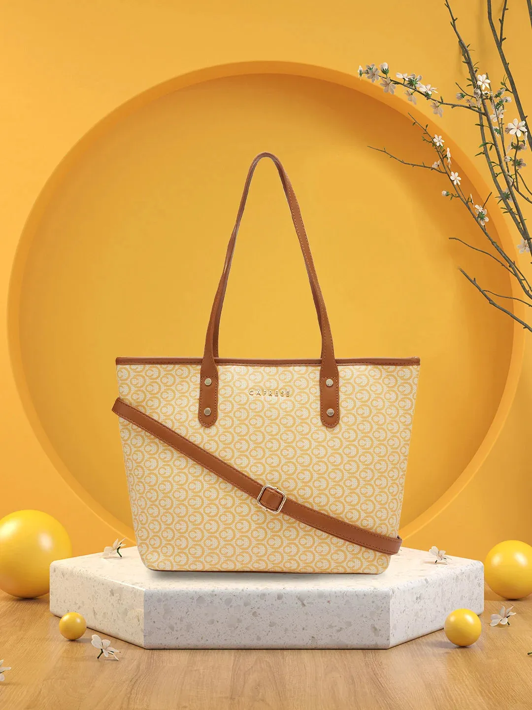 Caprese Callie Tote Large Tan