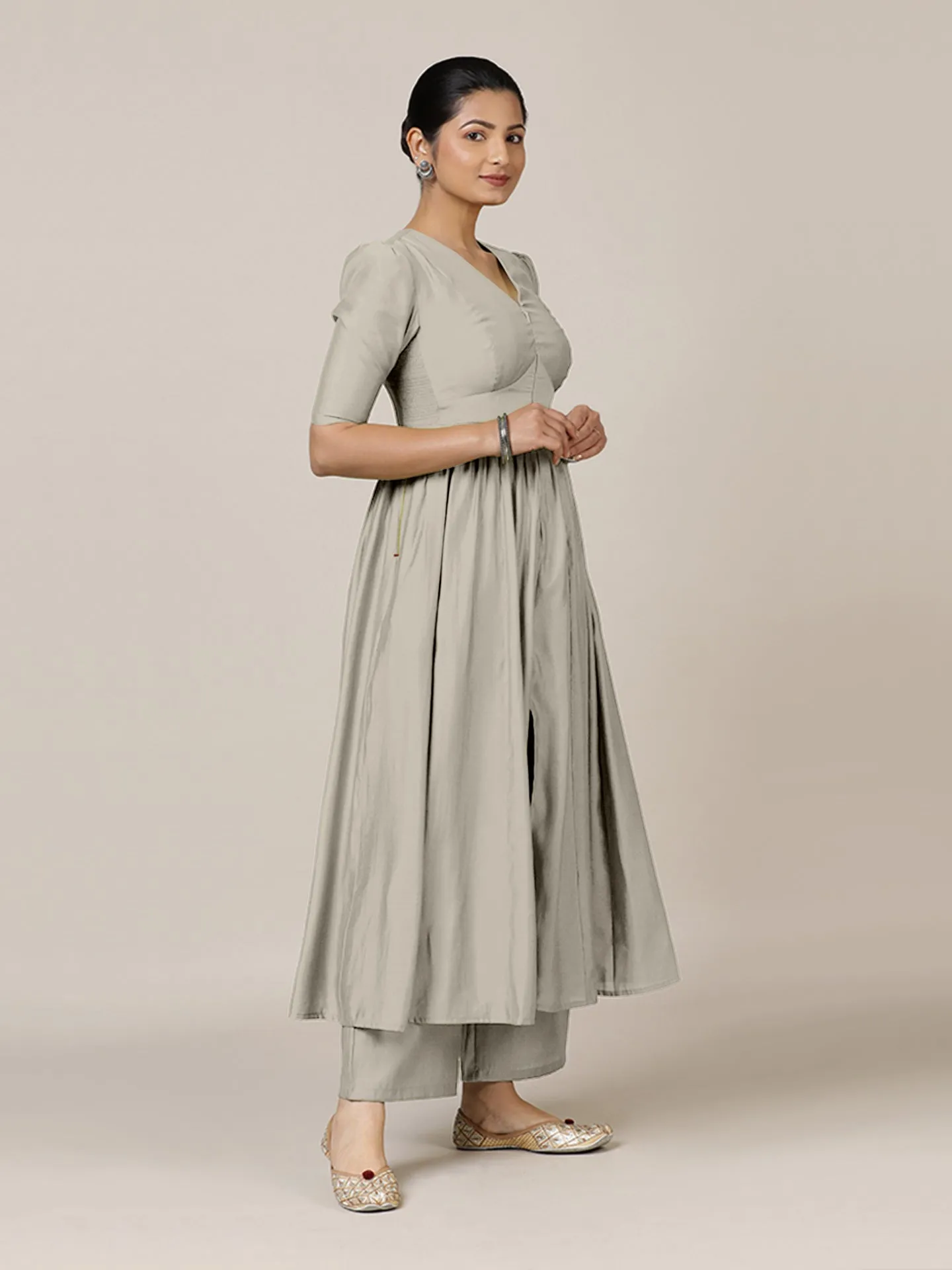 Faiza x Rozaana | A Line Kurta in Oyster Grey with Thread Work | Coords or Only Kurta