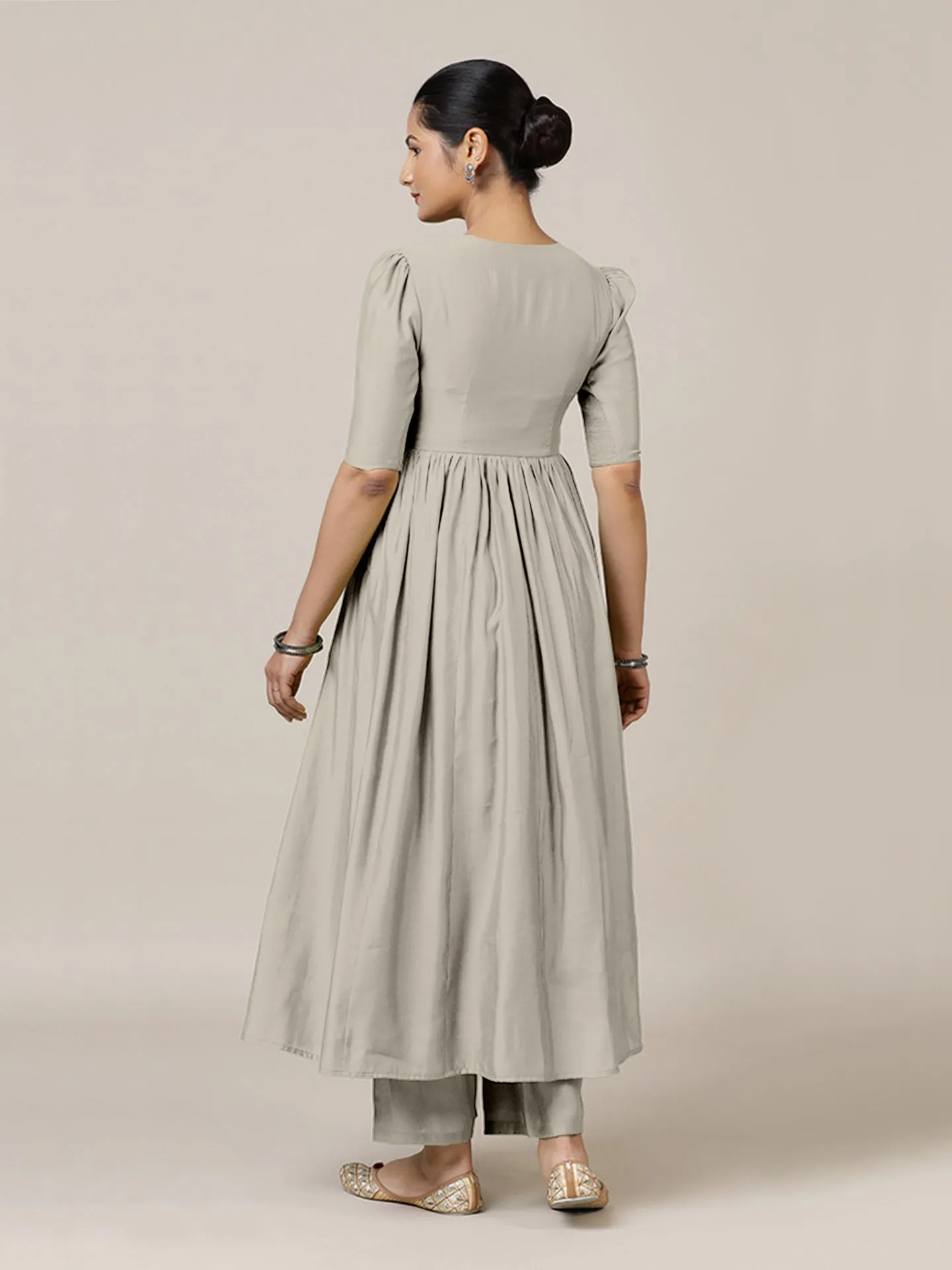 Faiza x Rozaana | A Line Kurta in Oyster Grey with Thread Work | Coords or Only Kurta