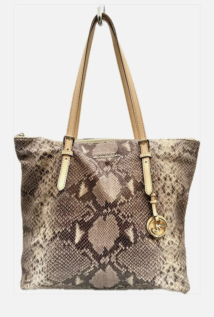 Michael Kors Beige/Black Snakeskin Effect Leather Jet Set Tote (preowned)