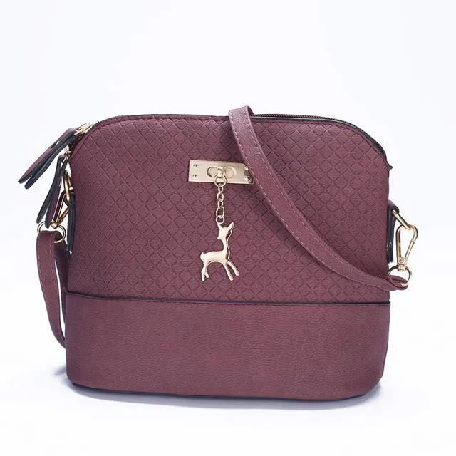 Yogodlns New female bag quality pu leather soft face women bag wild shoulder messenger bag Quilted shell bag pendant cute deer